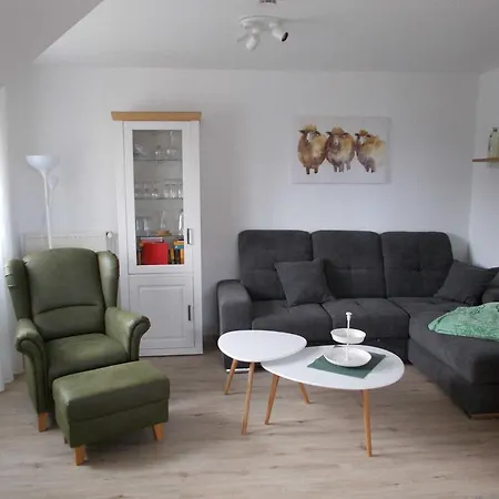 Seepark Reetdachhaus 1 * Burhave