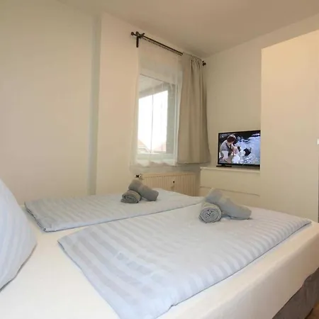 Appartement Seepark Reetdachhaus 1