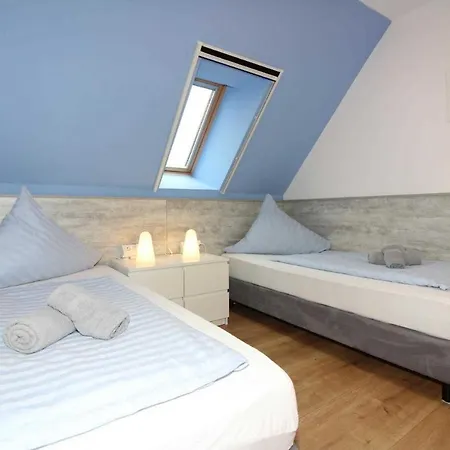 Seepark Reetdachhaus 1
