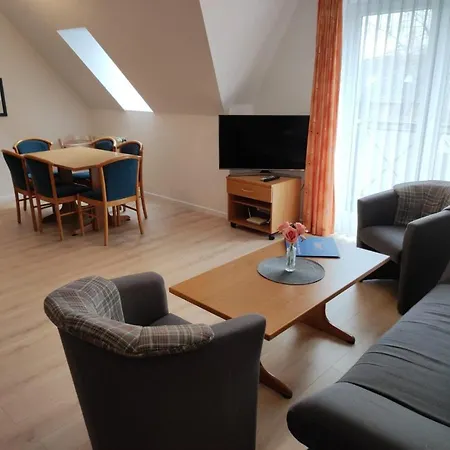 Seepark Reetdachhaus 1 Burhave