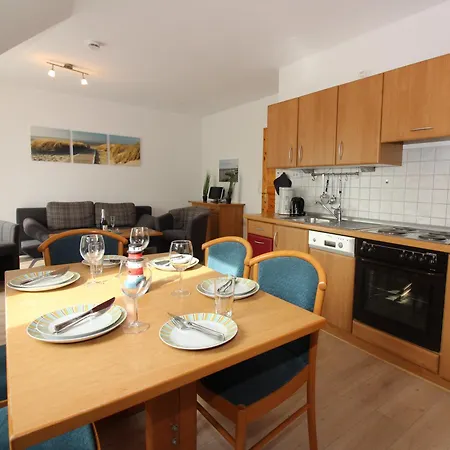 Appartement Seepark Reetdachhaus 1 *