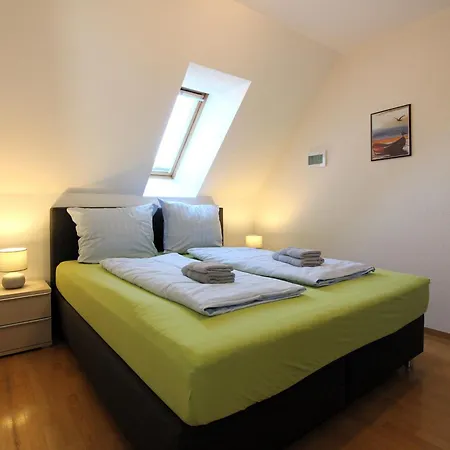 Seepark Reetdachhaus 1